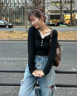 Lace detail button knit