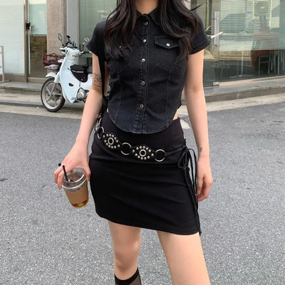 Colored short-sleeved denim shirt