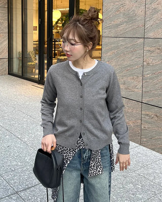 Classic round neck cardigan