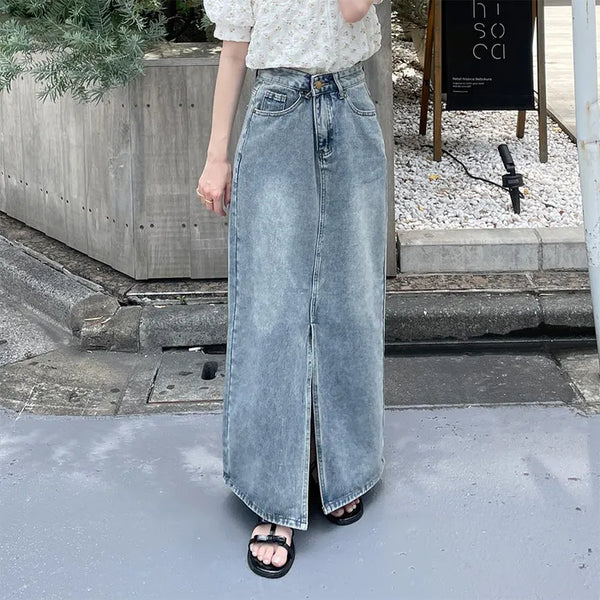 Front slit denim long skirt