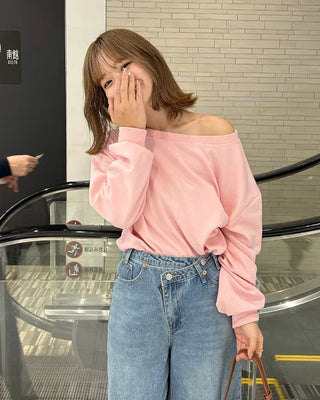 Off-shoulder sweatshirt