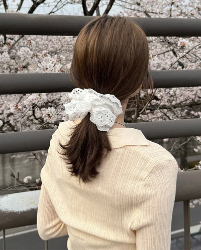 Lace scrunchie
