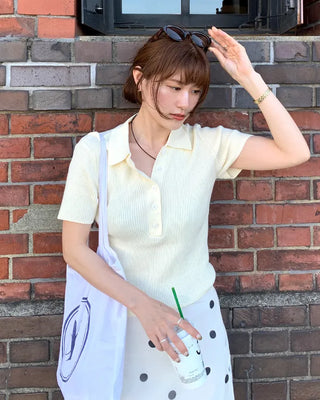 Ribbed collar knit