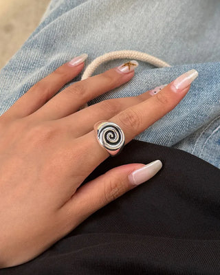 Spiral Bold Ring