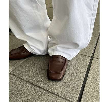 Pleated loafers