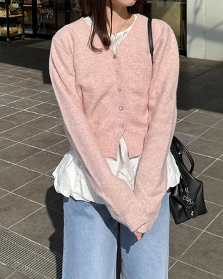 Simple cropped V-neck cardigan
