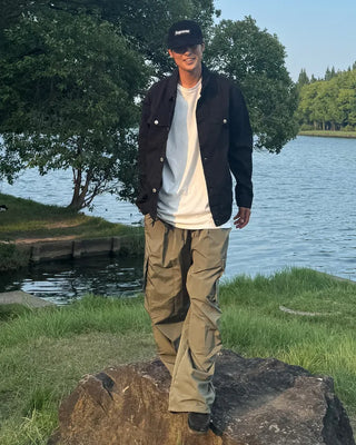Side-tuck cargo pants