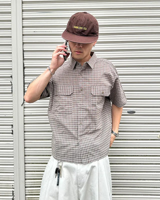 Button pocket check half shirt