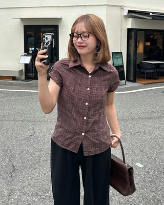 Checked pintuck short-sleeved blouse