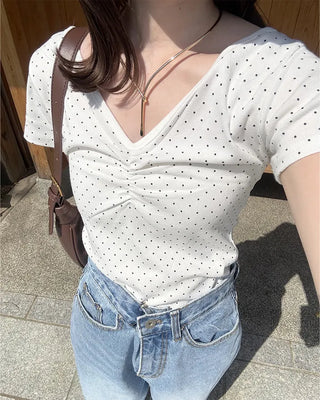 V-neck polka dot shirred short-sleeved T-shirt