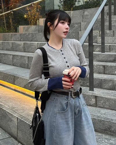Half-open long-sleeve T-shirt