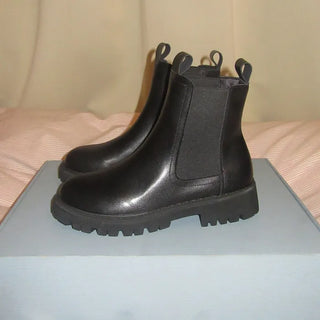 Basic Chelsea Boots