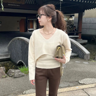 Sleeveless layered cropped knit