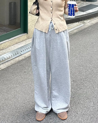 Side-tuck wide sweatpants
