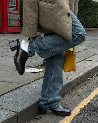 Square-toe mules