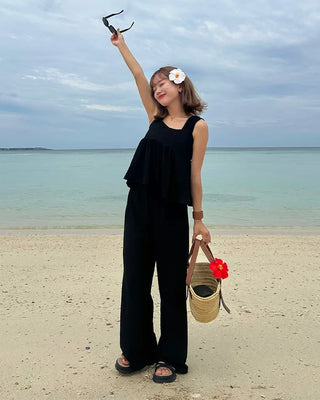Sleeveless top with built-in cups and wide-leg pants set