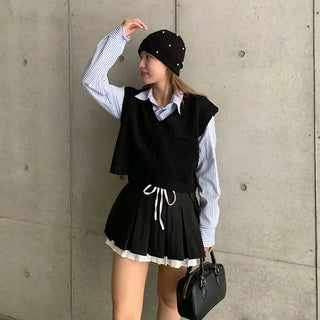 Oversized V-neck knit vest