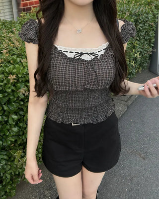 Checked ribbon top blouse