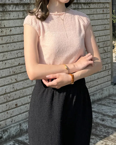Simple summer short-sleeved knit