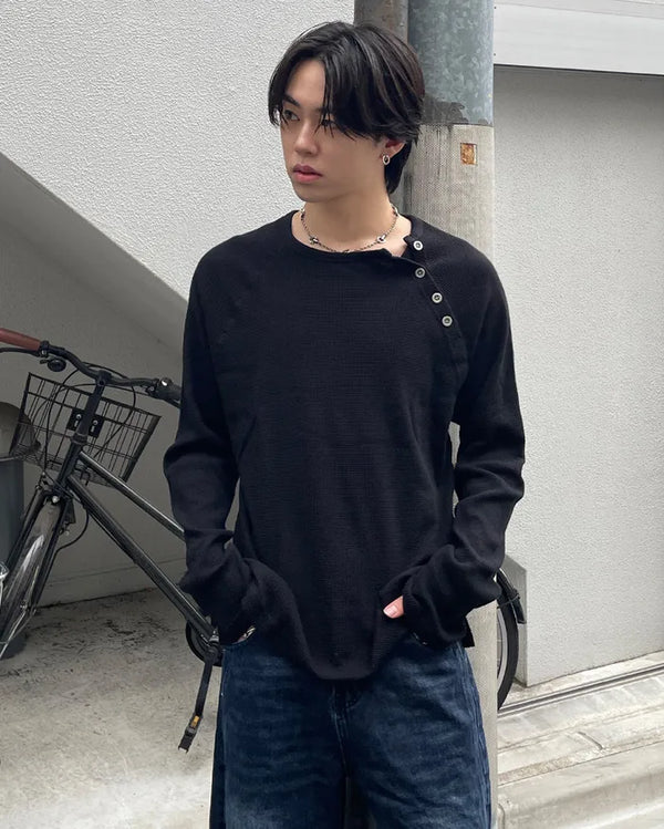 Asymmetrical slit button long T-shirt