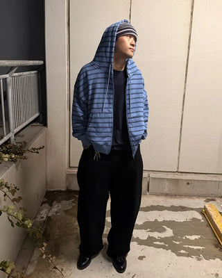 Curved silhouette wide pants