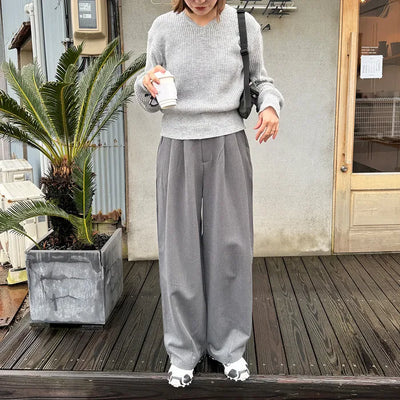 Wide-leg slacks with elastic waistband