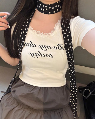 U-neck lace cropped T-shirt