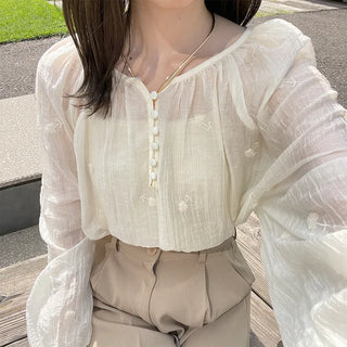 Button-point blouse