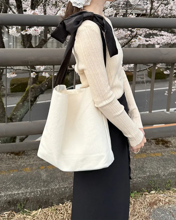 Ribbon shoulder bag