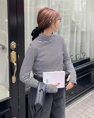 Striped half-turtleneck cut and sew