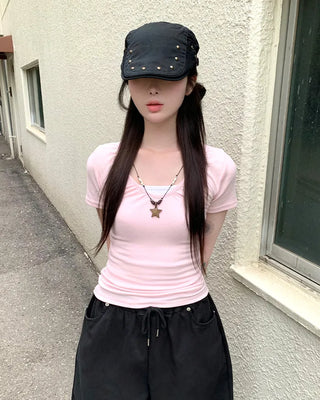 V-neck shirred short-sleeved T-shirt