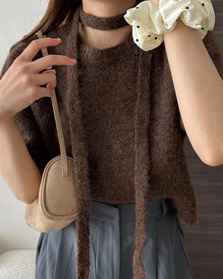 Long tie & short-sleeve knit set