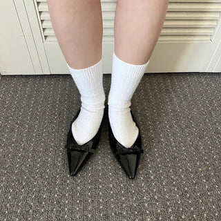 Enamel stiletto heel ribbon flat shoes