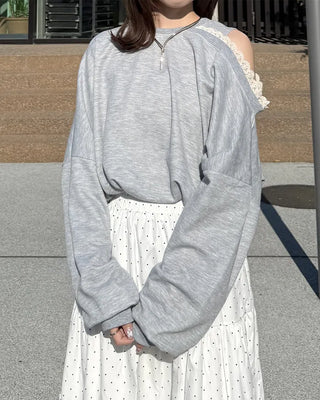 Lace Shoulder Point Sweatshirt