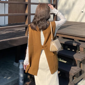 Back button detail knit vest