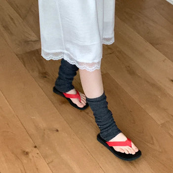 Two-tone thong sandals