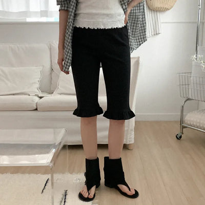 Frilled elastic waist capri pants