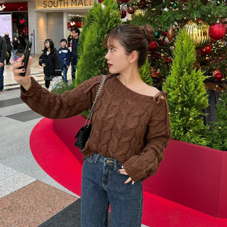 Shoulder slit ribbon cable knit