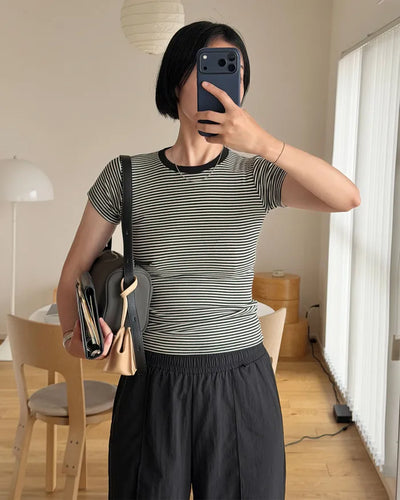Ribbed Border Slim Short-Sleeve T-Shirt