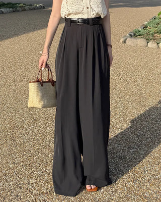 Wide pintuck belted slacks