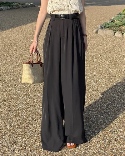 Wide pintuck belted slacks