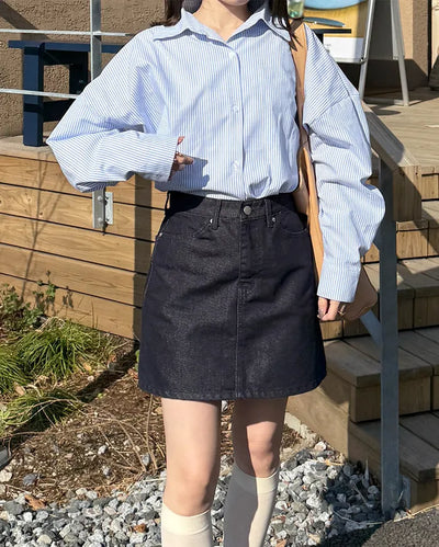 Simple low-rise denim short skirt
