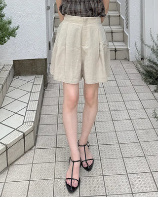 Two-pleat shorts