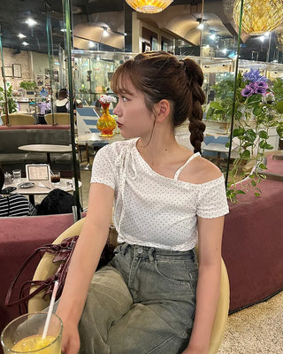 One-off shoulder polka dot half-sleeve T-shirt