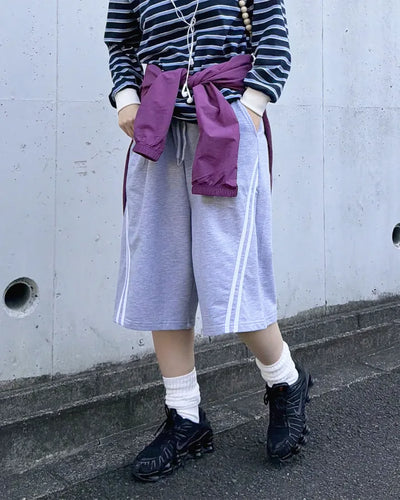 Double-line Bermuda shorts