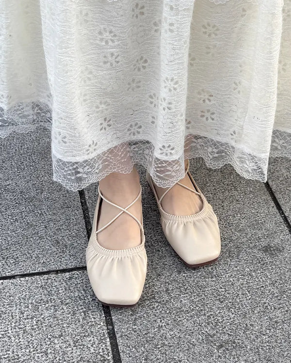 Shirring strap flat shoes
