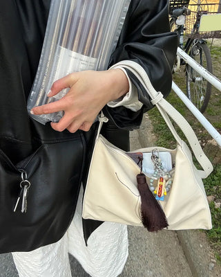 Strap shoulder bag