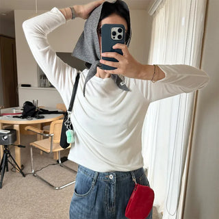 Soft basic long-sleeved T-shirt