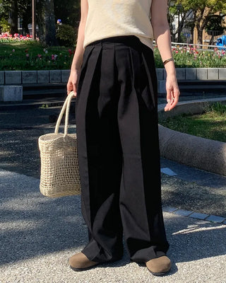 Double-pleated slacks