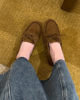 Suede ribbon loafers
